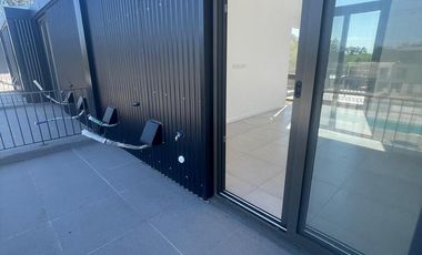 Town House en venta Oliden Joven, Del Viso Pilar