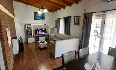 Quinta en venta - 3 Dormitorios 2 Baños - Santa Rosa