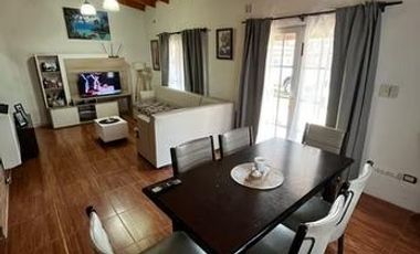 Quinta en venta - 3 Dormitorios 2 Baños - Santa Rosa