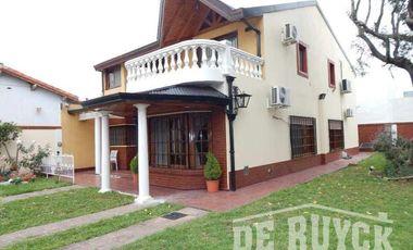 Chalet en Venta en Quilmes Oeste