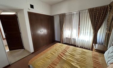 Casa en Ezpeleta Este, a pasos de la estación