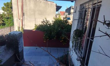 DEPARTAMENTO EN VENTA TIPO CASA LUIS VERNET 4212 (REMEDIOS DE ESCALADA)