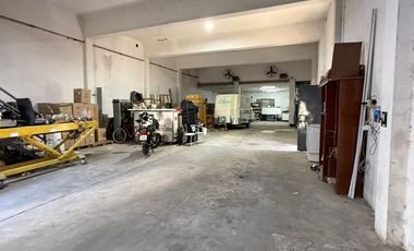 Galpón en  VILLA ADELINA