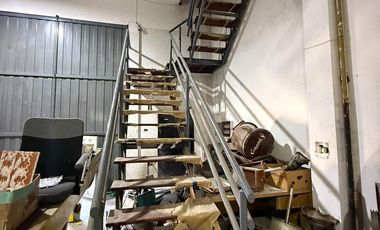 Galpón en  VILLA ADELINA