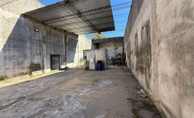 Galpón en  VILLA ADELINA