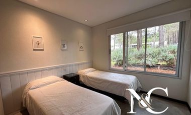 Casa en venta en Costa Esmeralda con gas natural