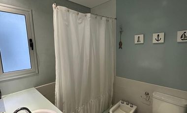 Casa en venta en Costa Esmeralda con gas natural