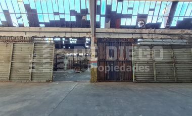 Deposito de 700 m2 en alquiler, dentro de predio con seguridad, Florida Oeste