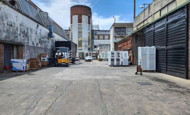 Deposito de 375 m2 en alquiler, dentro de predio con seguridad, Florida Oeste