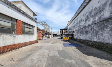 Deposito de 375 m2 en alquiler, dentro de predio con seguridad, Florida Oeste