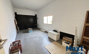 Casa totalmente reciclada a pasos Avenida Calchaquí