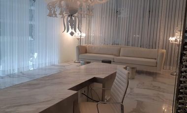 L THE LIMITED Rubén Darío Polanco Miguel Hidalgo Ciudad de México