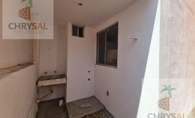 Casa - Fraccionamiento Arboledas