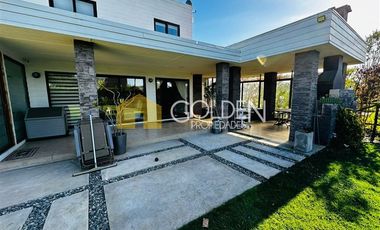 Casa en Venta en Santo Domingo V Región