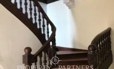 Arriendo Amplia casa Comercial  con gran terreno en el corazón de Ñuñoa