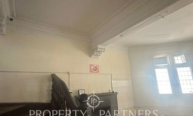Arriendo Amplia casa Comercial  con gran terreno en el corazón de Ñuñoa