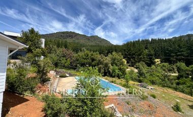 Linda casa en exclusivo condominio en el lago Colbún