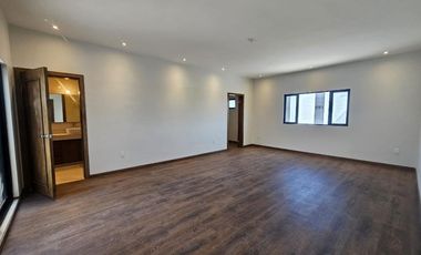 Casa en Venta en Fracc. Viñedos en el exclusivo SECTOR LAS VIÑAS