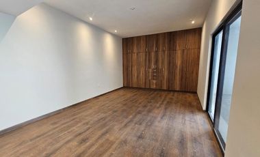 Casa en Venta en Fracc. Viñedos en el exclusivo SECTOR LAS VIÑAS