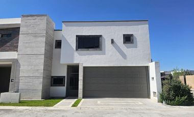 Casa en Venta en Fracc. Viñedos en el exclusivo SECTOR LAS VIÑAS