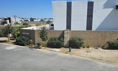 Casa en Venta en Fracc. Viñedos en el exclusivo SECTOR LAS VIÑAS