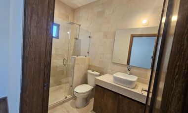 Casa en Venta en Fracc. Viñedos en el exclusivo SECTOR LAS VIÑAS