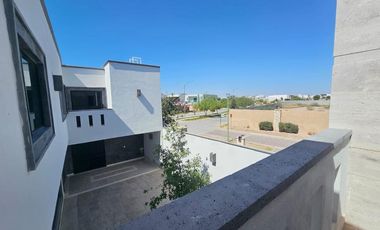 Casa en Venta en Fracc. Viñedos en el exclusivo SECTOR LAS VIÑAS