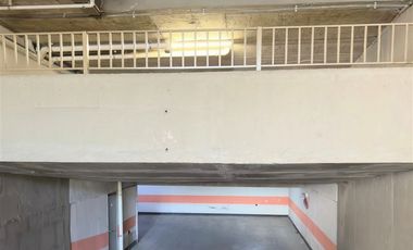 Estacionamiento en Venta en Av. Ricardo Lyon / El Vergel