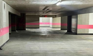 Estacionamiento en Venta en Av. Ricardo Lyon / El Vergel