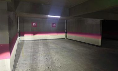 Estacionamiento en Venta en Av. Ricardo Lyon / El Vergel