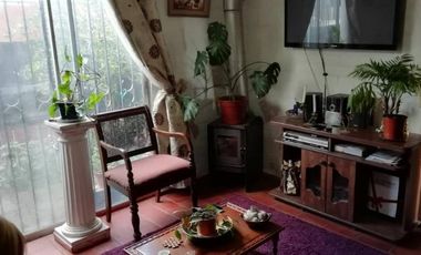 CASA SECTOR LAS PALMERAS EN BARRIO CONSOLIDADO