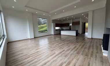 Encantadora Casa Campestre con Vista Panorámica en La Calera