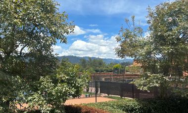 Espectacular casa de 3 niveles en condominio campestre, ubicado en Chia