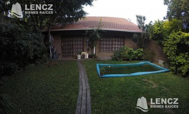NUEVO PRECIO!!! EXCELENTE CHALET  5 AMB.C/COCHERA, PILETA Y JARDIN. QUILMES OESTE. nuevo precio!