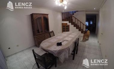 NUEVO PRECIO!!! EXCELENTE CHALET  5 AMB.C/COCHERA, PILETA Y JARDIN. QUILMES OESTE. nuevo precio!