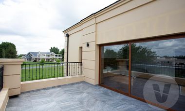 Casa en venta - Barrio Fincas del Alba, Canning