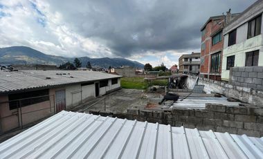 EXCELENTE OPORTUNIDAD SECTOR MAYORISTA EN VENTA TERRENO 2050 m2