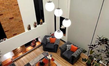 CASA EN URB. CAPELO VALLE DE LOS CHILLOS