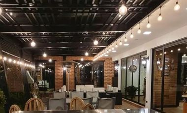 CASA EN URB. CAPELO VALLE DE LOS CHILLOS