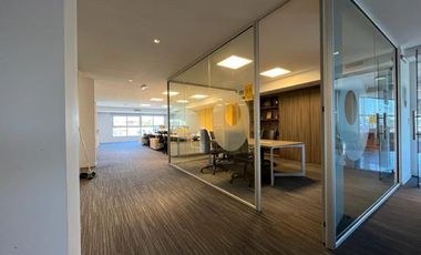 Edificio Comercial en  SAN ISIDRO