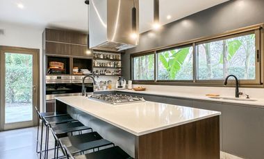 Moderna casa de 3 dormitorios en venta en Country Club Newman