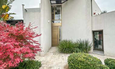 Moderna casa de 3 dormitorios en venta en Country Club Newman