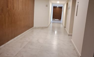 Departamento amplios espacios y remodelado a estrenar