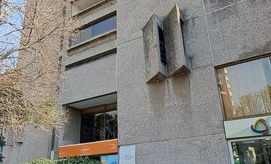 Departamento amplios espacios y remodelado a estrenar