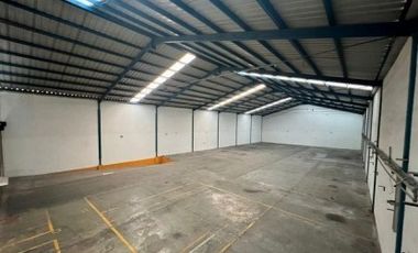 Rento Bodega Industrial de 1,525 m2 en Apodaca Sta Rosa