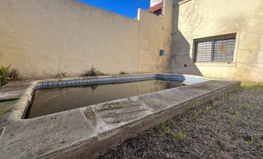 Casa en venta - 3 Dormitorios 2 Baños - Mercedes