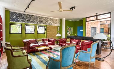 Newman II, casa venta, restaurada a nuevo, 8 amb con gran lote y pileta