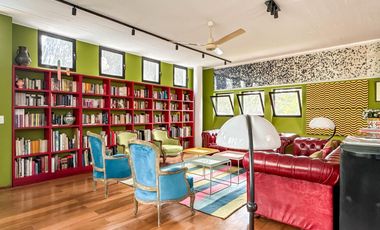 Newman II, casa venta, restaurada a nuevo, 8 amb con gran lote y pileta