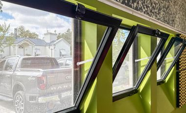 Newman II, casa venta, restaurada a nuevo, 8 amb con gran lote y pileta