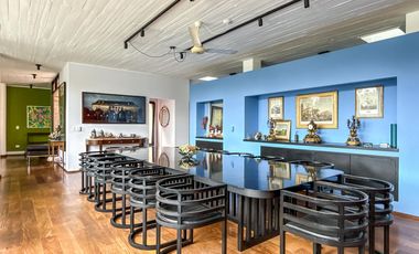 Newman II, casa venta, restaurada a nuevo, 8 amb con gran lote y pileta